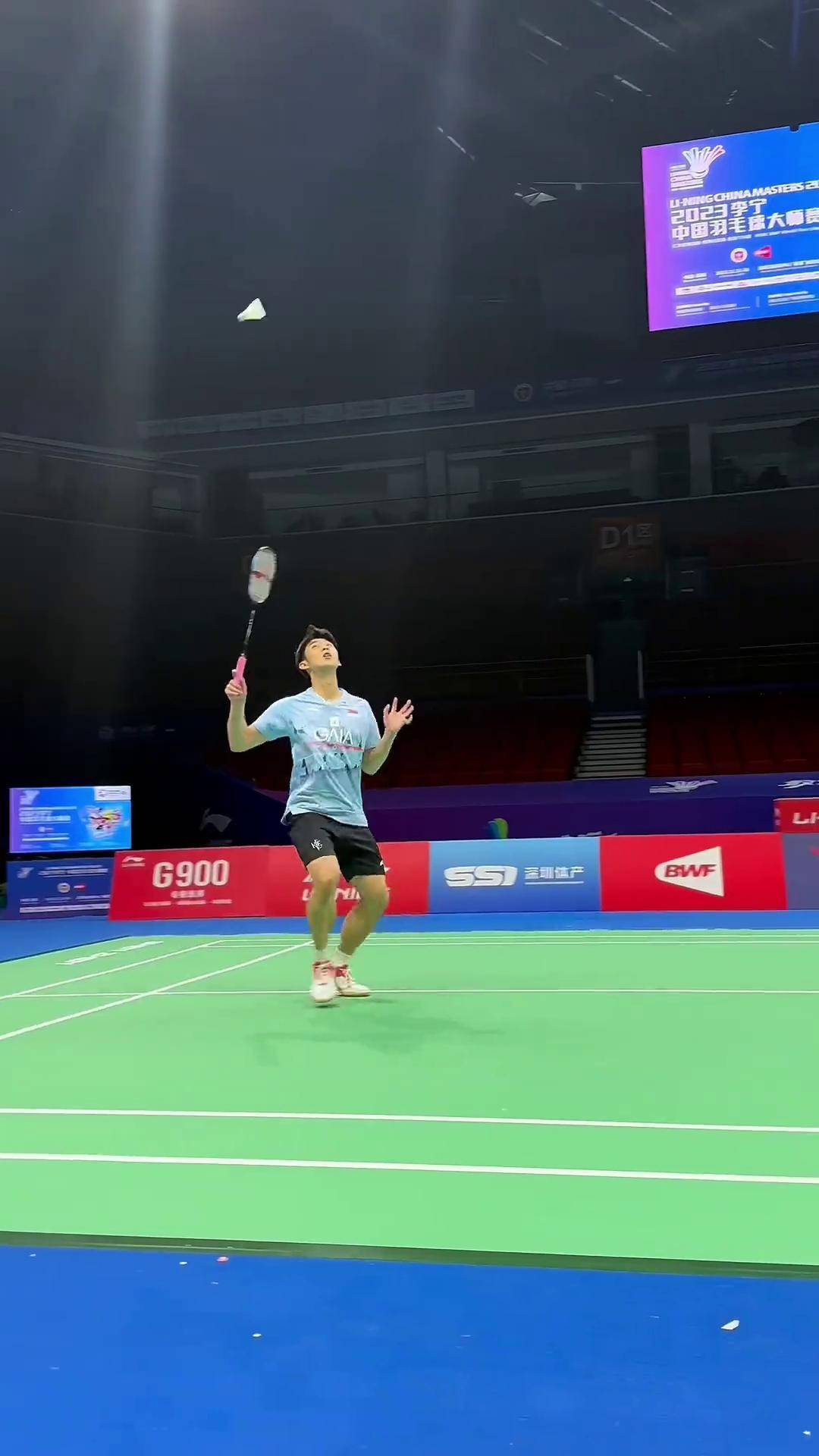 他在比赛中 他在比赛中