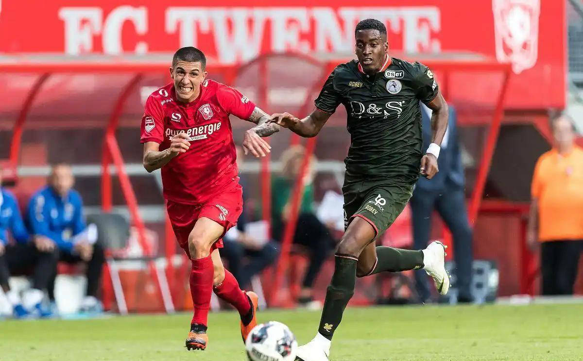 是因为它与 是因为它与