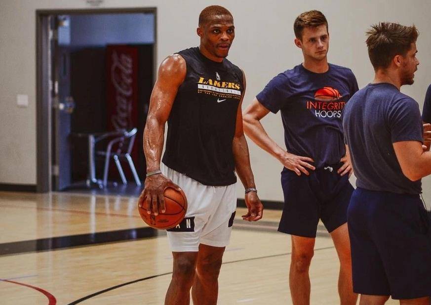 如何赢强队 如何赢强队